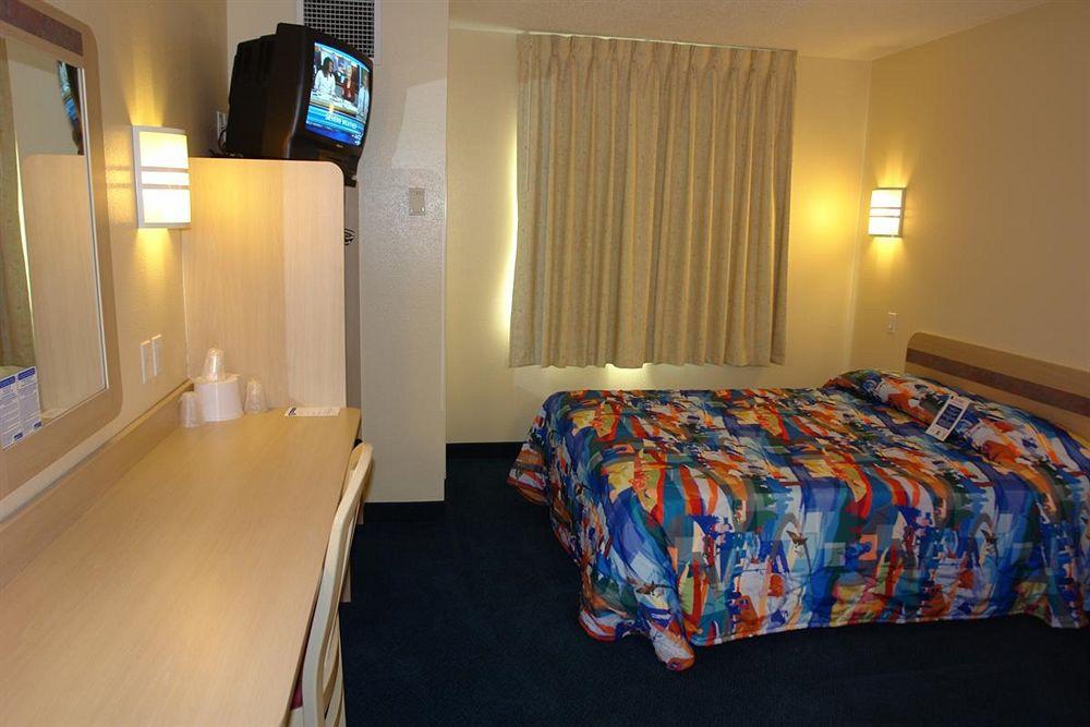 Motel 6-Portsmouth, Nh Екстер'єр фото