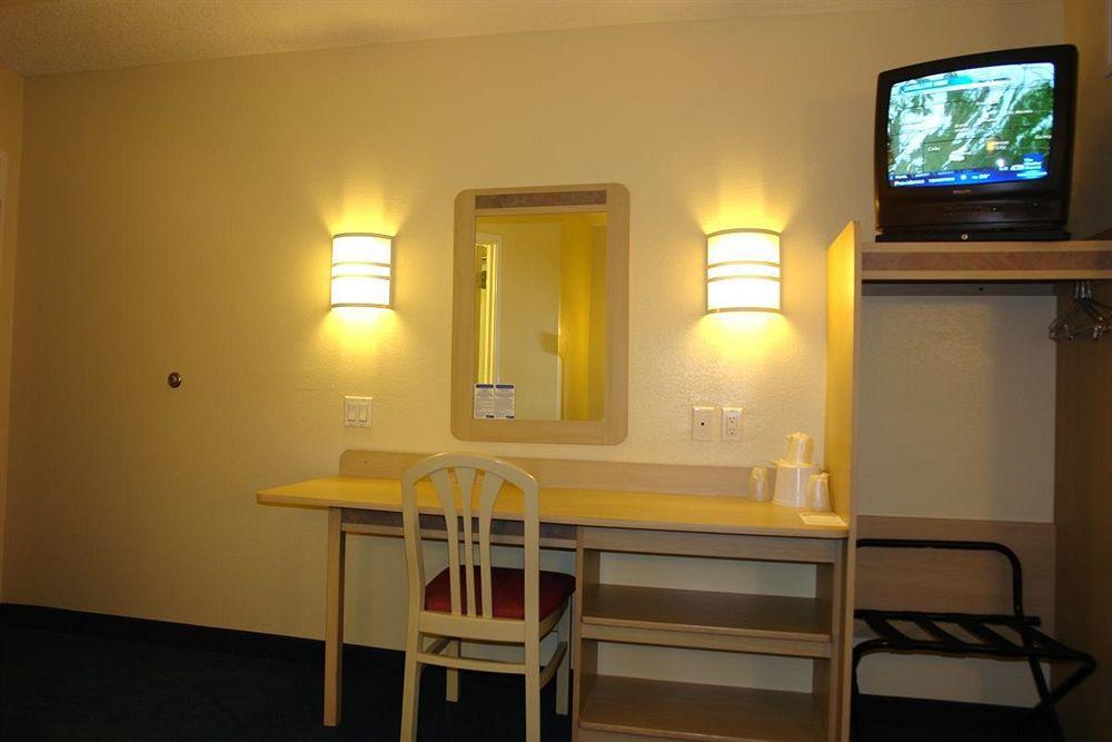 Motel 6-Portsmouth, Nh Екстер'єр фото