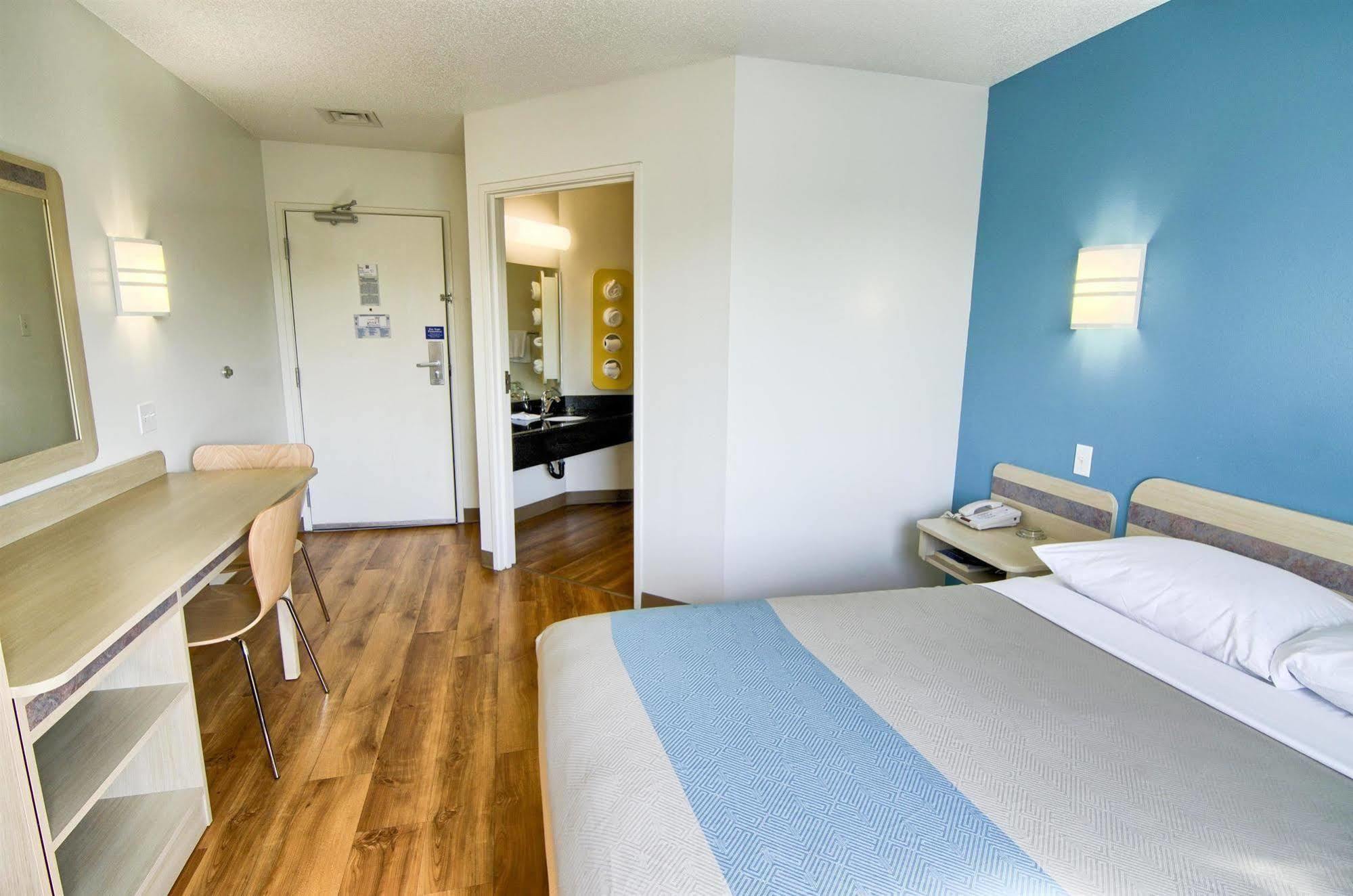 Motel 6-Portsmouth, Nh Екстер'єр фото